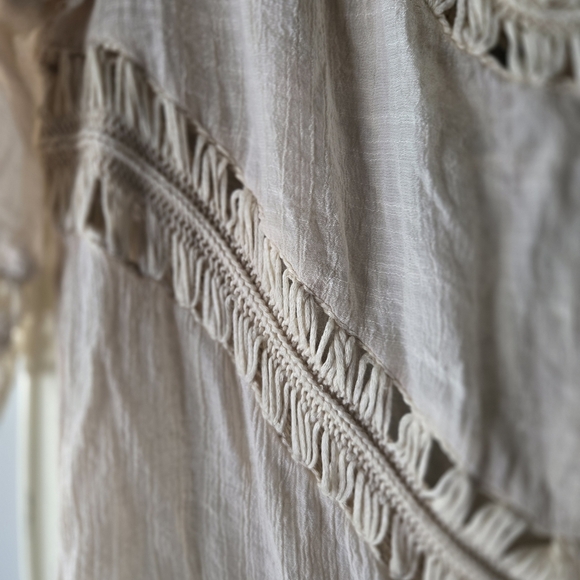 Boho Chic Cream Crochet Women's Top - Picture 3 of 4